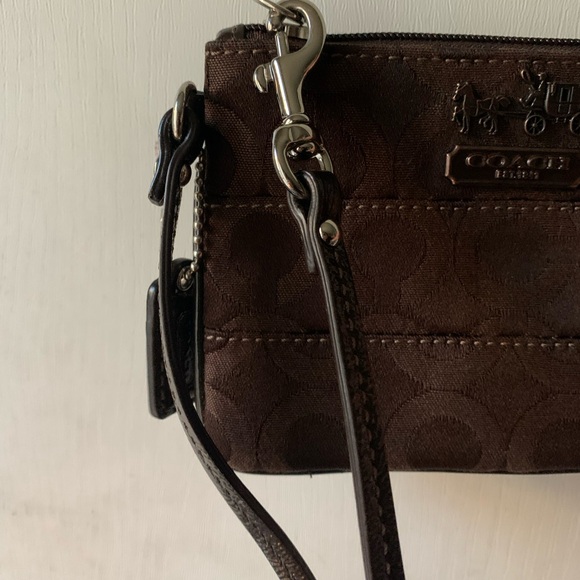 Coach Signature Canvas Wristlet - Picture 4 of 9